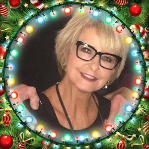 Meet your Posher, Leslee